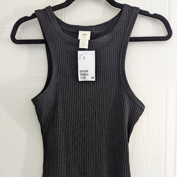 H&M ribbed midi dress - Picture 3 of 3